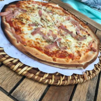 Ibizza Pizzeria Cocktail food