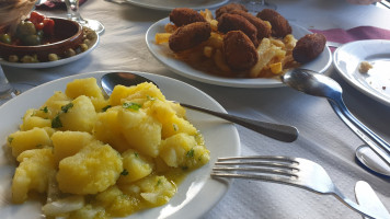 Venta Puerto De Galiz food