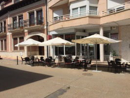 Cafe Villa De Osorno outside
