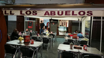 Guachinche Grill Los Abuelos inside