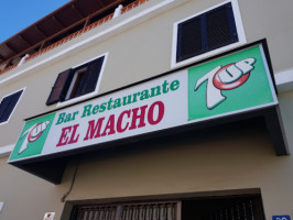 El Macho inside