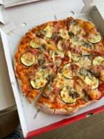 Pizz-a-porter food