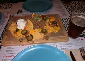 La Canalla Tacos Y Tragos food