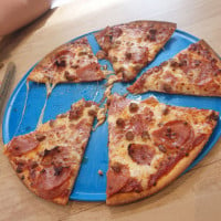 Domino's Pizza Av. De La Universidad food