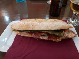 La Riera food