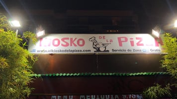 El Kiosko De La Pizza inside