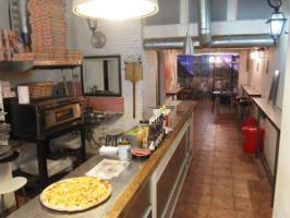 La Strada Pizza Barcelona food