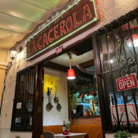 La Cacerola food