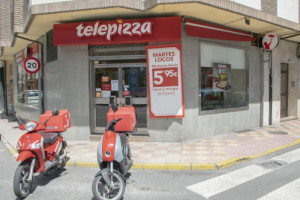Telepizza Carro Celada outside
