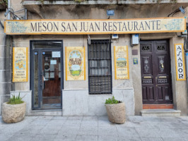 San Juan Meson outside