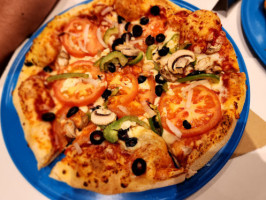 Domino's Pizza Manresa food