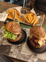 The Fitzgerald Burger Alicante food