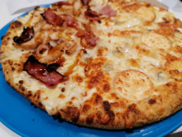 Domino's Pizza Sevilla food