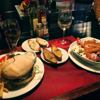 La Taverna De Barcelona food