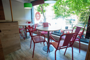 Telepizza Vargas inside