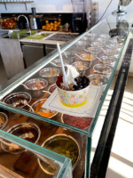 Tuttis Frozen Yogurt food