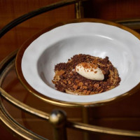 Saiti À l'intérieur