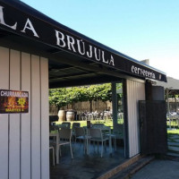 La Brujula food