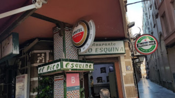 Cafeteria El Pico Esquina outside