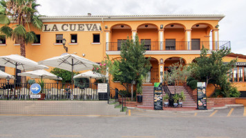 La Cueva De 1900 Ctra. Bailen-motril Km. 122,5 outside