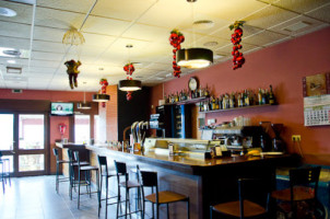 Bar Restaurant Miguelin Y Miguel inside