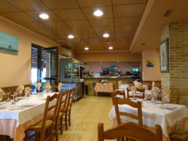La Casa De Asturias food