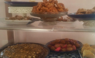 Almedina Baraka food