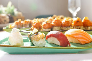 Izky Sushi Palleja food