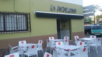 Taberna La Picassiana outside