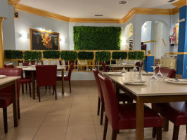 Lumbini Tandoori food