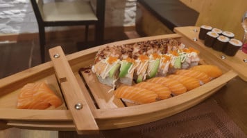 Irodori Sushi food