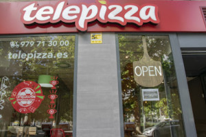 Telepizza Paseo Del Salon food