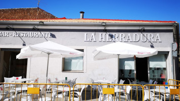 Bar Restaurante La Herradura outside