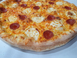 Summum Pizza food