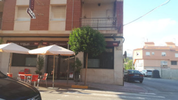 Bar-restaurant Els Futbolins outside