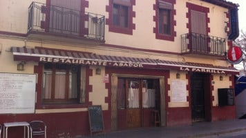 Bar Restaurante La Parrilla inside