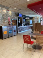 Burger King Abadino inside