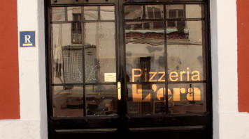 Pizzeria L´era food