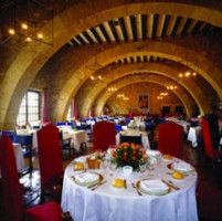 Parador Castillo De Sigueenza food