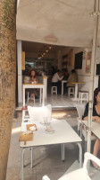 A Casa Gastrobar inside