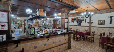 Mesón Restaurante Las Palmeras inside