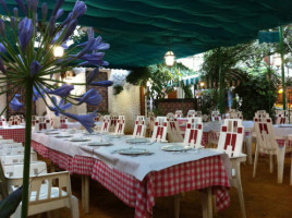 Bar Restaurante Jardin De Canalejas inside