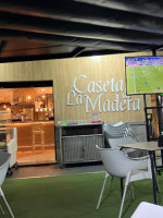 La Caseta De Madera inside