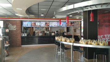 Burger King Miramadrid inside