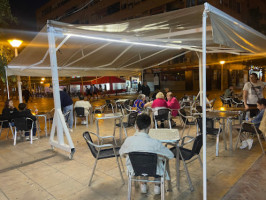 100 Montaditos Plaza Chimeneas food