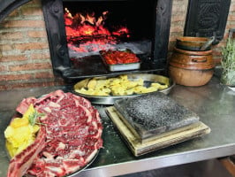 El Asador De Los Gallos food