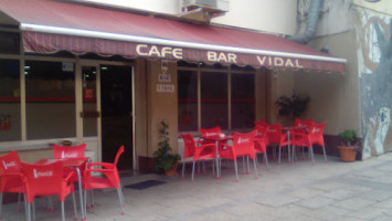 Meson Vidal outside