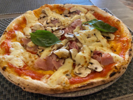 Pizzeria Altivole food