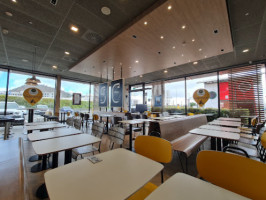 Mcdonald's Arucas inside