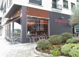 Cafeteria Asgalla inside